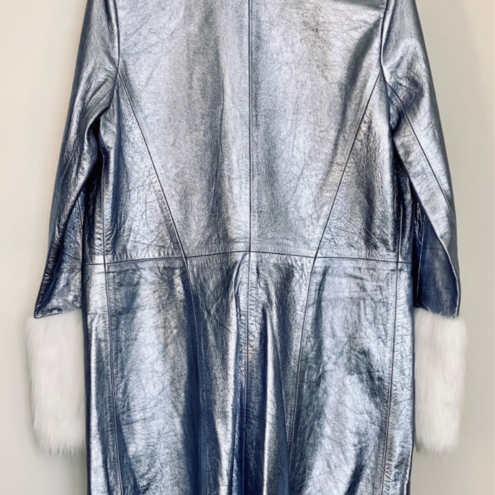 Gorgeous metallic leather trench coat from The Mighty Company - Picture 4 of 5